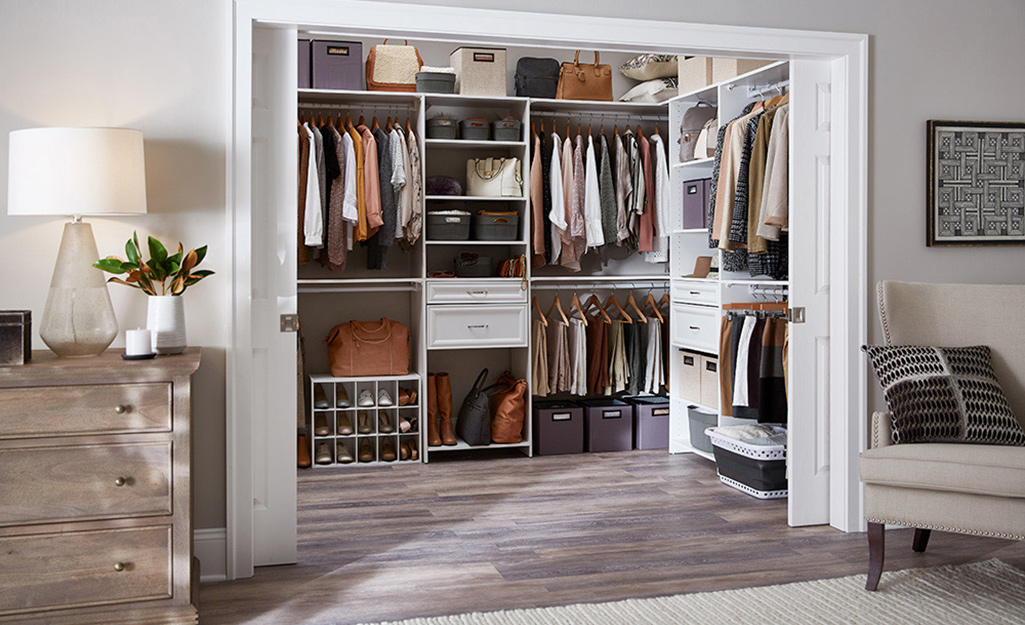 Wardrobe organization tips